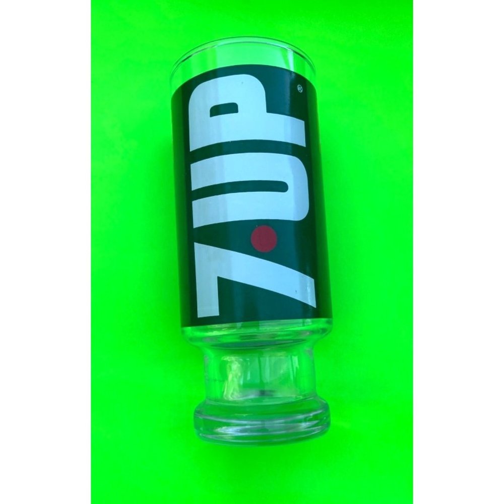 Vintage 7up The Uncola Collectable Glass Tumbler Wet & Wild Man Cave Barware!